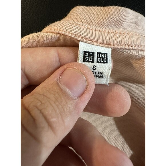 Uniqlo T-Shirt Women Soft Pink Crew Neck Short Sleeve Solid Size Small - Picture 5 of 6